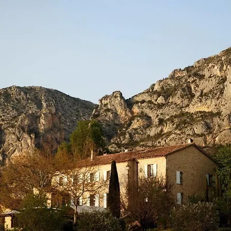 Clos Des Iris 2*