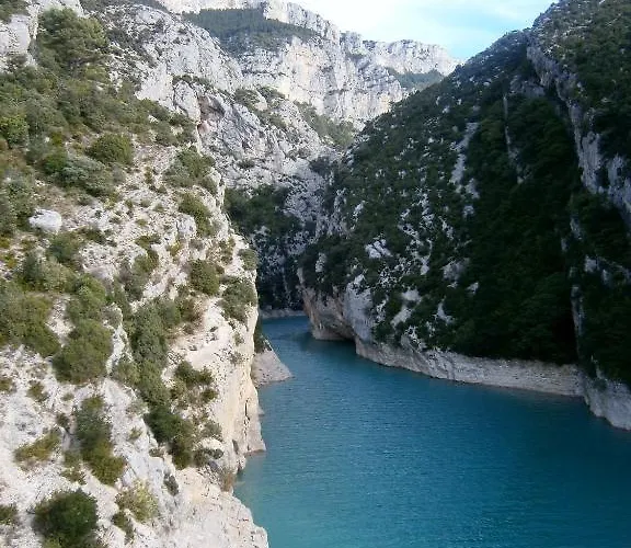 Clos Des Iris 2* Мустье-Сент-Мари