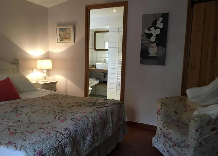 Clos Des Iris 2* Мустье-Сент-Мари